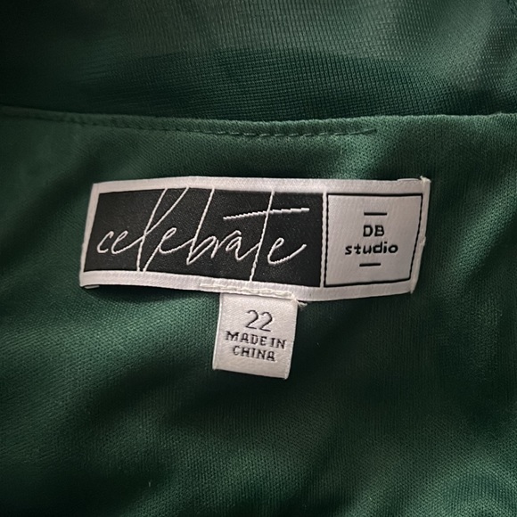 David’s Bridal Hunter Green Flutter Sleeve Bridesmaids Dress - Picture 7 of 10